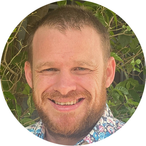 Alex McInnes headshot